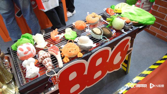 潮玩市场去年规模超720亿玩具厂家花式推新品、降价抢客(图8)