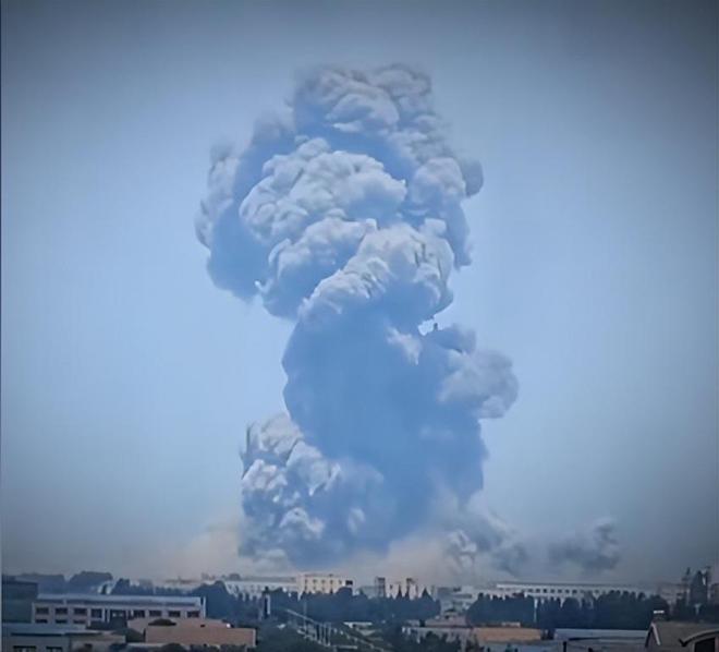 济南一商铺着火后续：现场煤气味严重整栋楼成空壳疑原因曝光(图16)